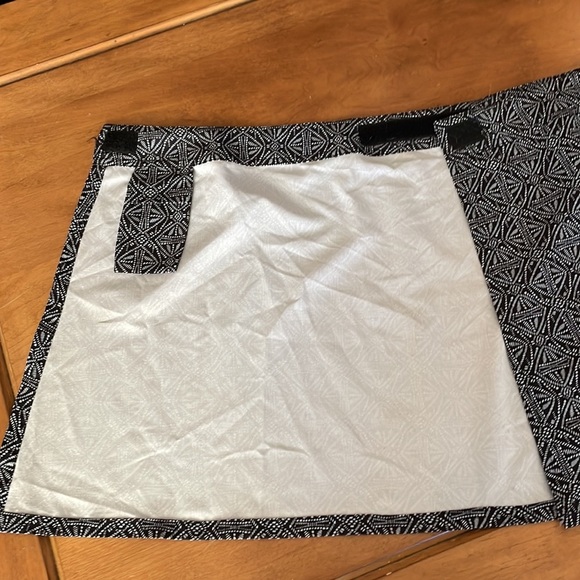 RIPSKIRT Size Medium - Picture 12 of 12